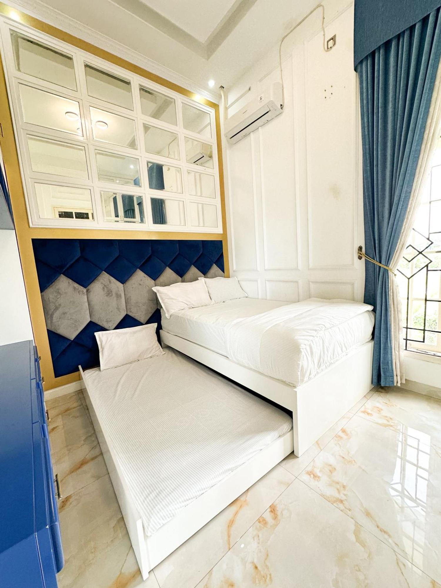 Villa Rumah Putih Jogja 日惹 外观 照片